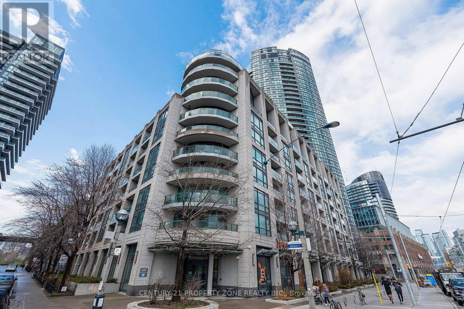 407 - 600 Fleet Street